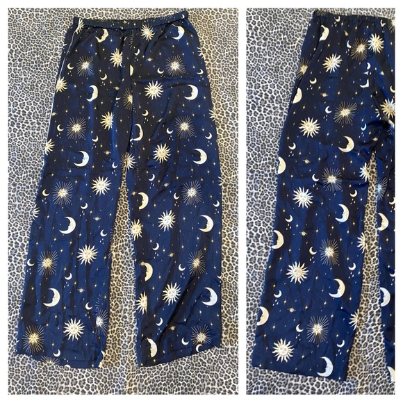 Easy-luxe eco long-sleeve pajama set in twinkling sky print sun moon size medium - Picture 4 of 12